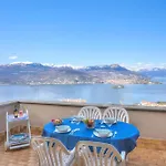 Holiday home View Terrace Over The Borromean Isla - Happy