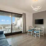 Holiday home View Terrace Over The Borromean Isla - Happy