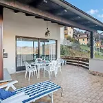 View Terrace Over The Borromean Isla - Happy Holiday home *
