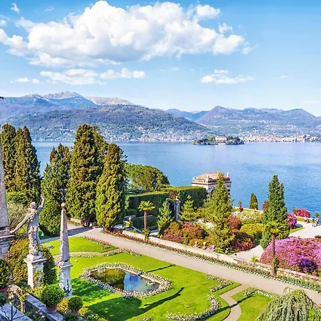 Maggiore View Terrace Over The Borromean Islands - Happy
