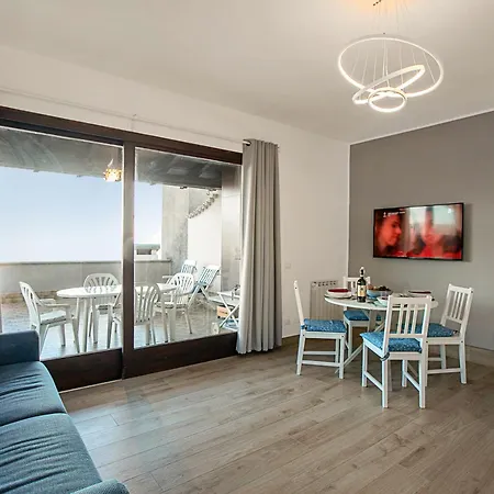 View Terrace Over The Borromean Isla - Happy Stresa